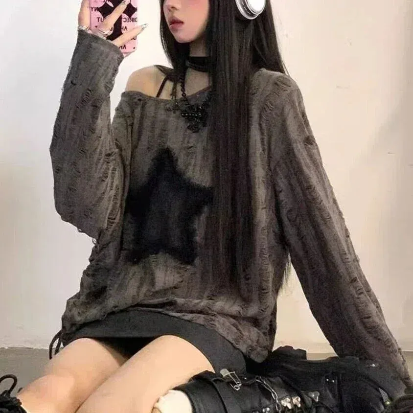 Aiertu Grunge Hole T-shirt Women Fashion Star Print Y2k Aesthetic Loose Tees Kpop Fairycore Ripped Tshirt Harajuku Gothic Streetwear