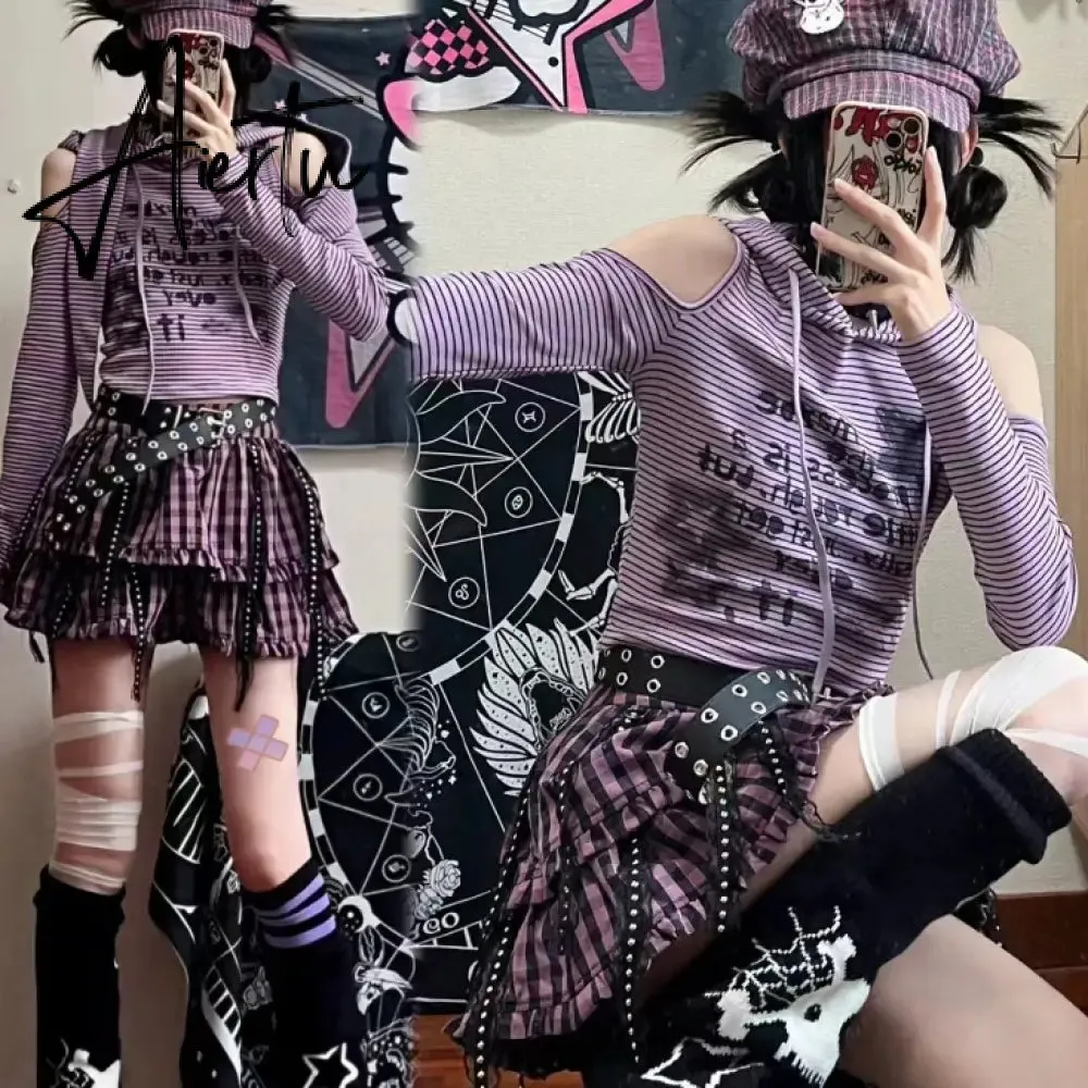 Aiertu Japanese Y2k Rabbit Hooded Striped T-shirt Vintage Hollow Out  Aesthetic Off Shoulder Grunge Streetwear Punk