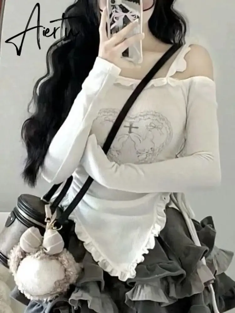 Aiertu Streetwear Harajuku Sweet Heart Print T-Shirt Autumn Off Shoulder Slim Bandage Tshirts Y2k Aesthetic Women Long Sleeve Tee Shirt