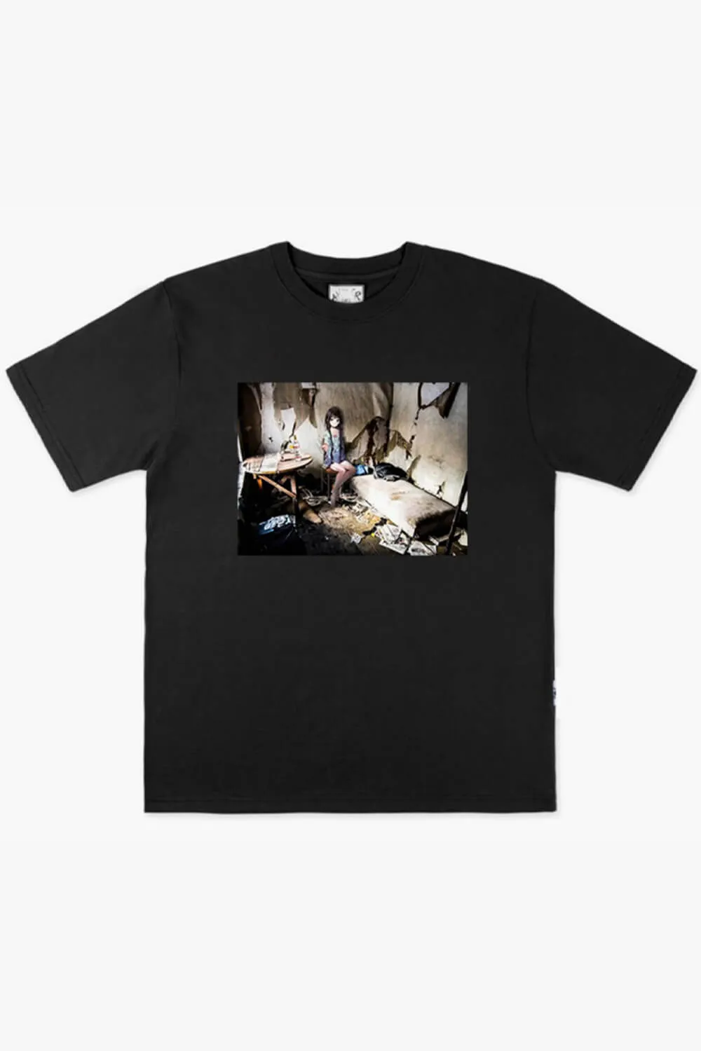 benpaolv Dullcore Anime Aesthetic T-Shirt Abandoned Room