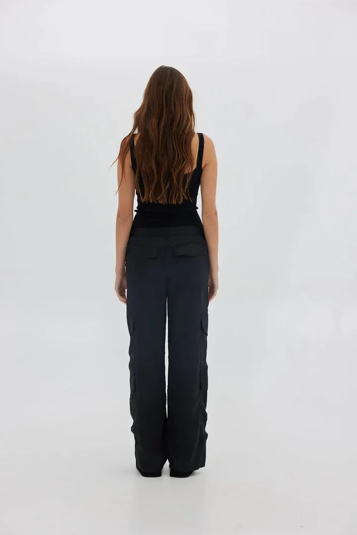 THE CARGO PANT - BLACK